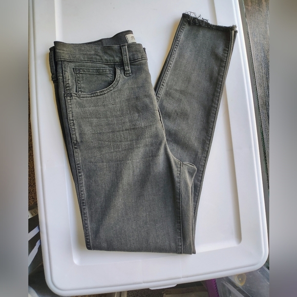 Madewell 10" high rise skinny jeans exposed button fly frayed Hem grey sz 27. - Picture 5 of 17